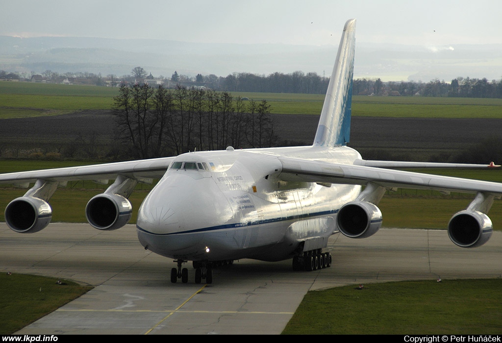 Antonov Design Bureau – Antonov AN-124-100M-150 UR-82009