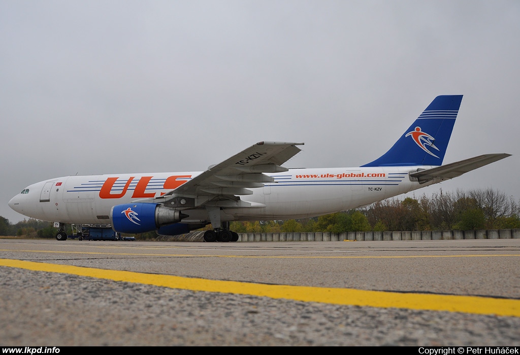 ULS Cargo – Airbus A300B4-103(F) TC-KZV