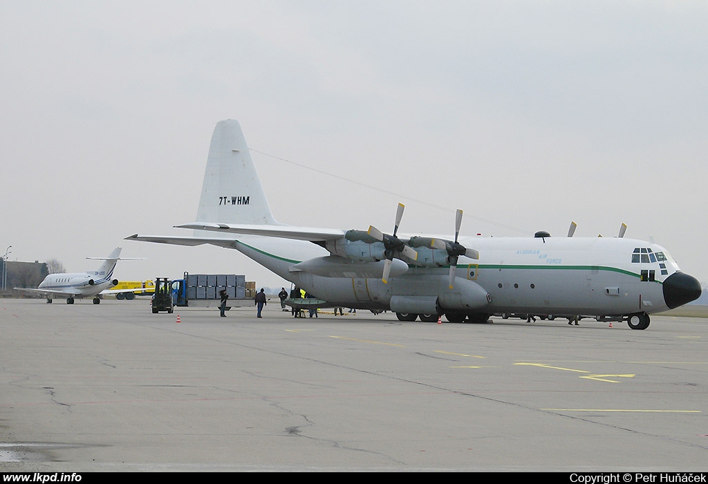 Algeria Air Force – Lockheed C-130H-30 Hercules 7T-WHM