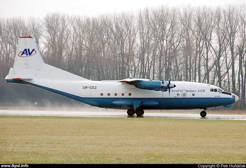 Aerovis Airlines – Antonov AN-12B UR-CEZ