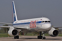 KMV Avia – Tupolev TU-204-100 RA-64022