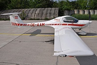 Private/Soukrom – Diamond DA-20-100 Katana OE-AAM