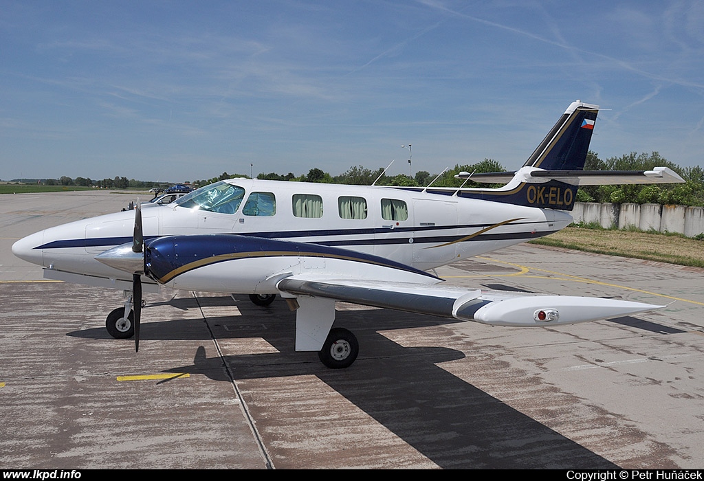 Let's Fly – Cessna T303 Crusader OK-ELO