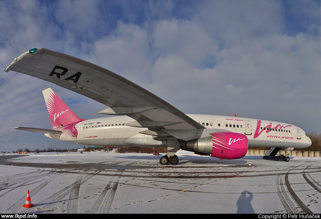 VIM Airlines – Boeing B757-230 RA-73007
