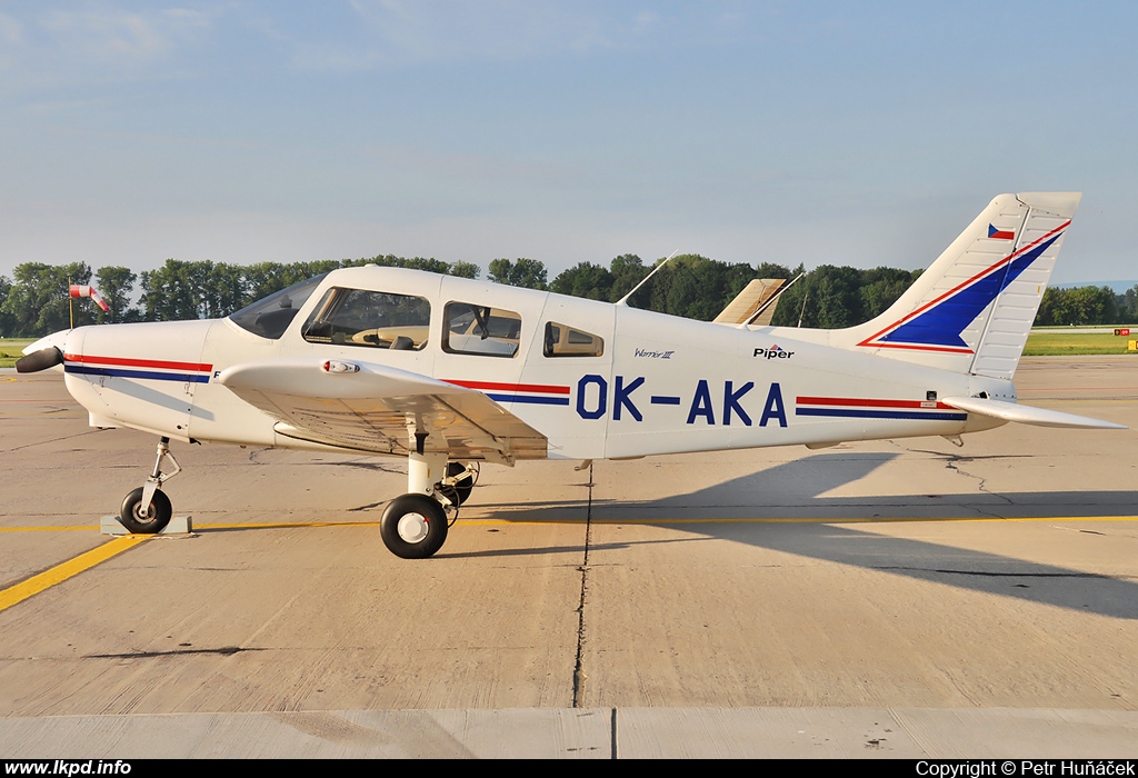F-Air – Piper PA-28-161 Warrior III OK-AKA