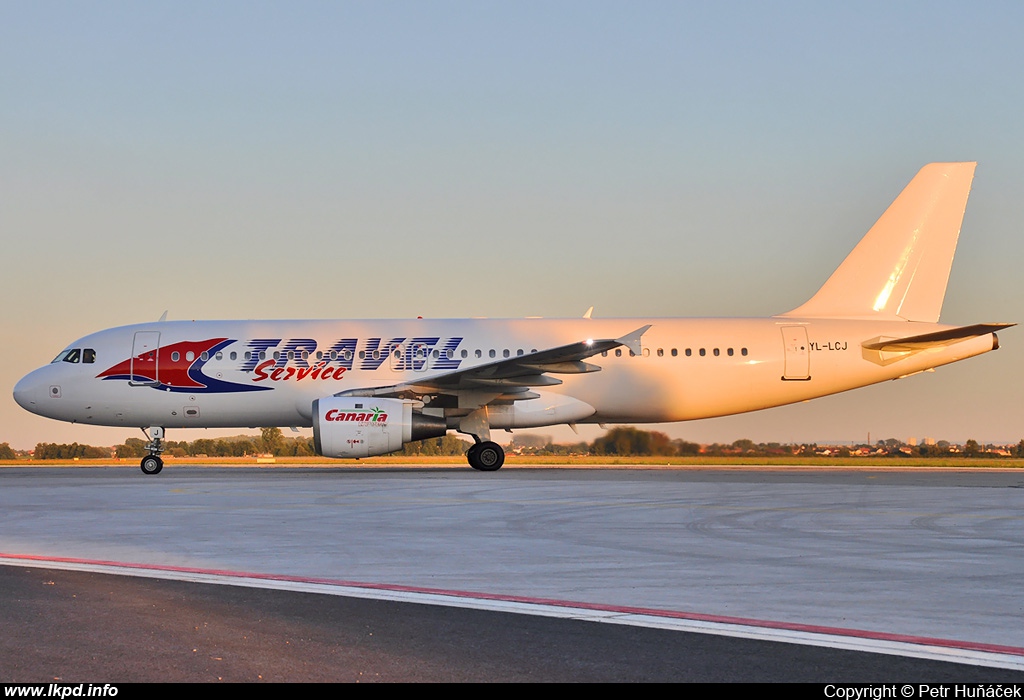 SmartLinx (Travel Service) – Airbus A320-212 YL-LCJ