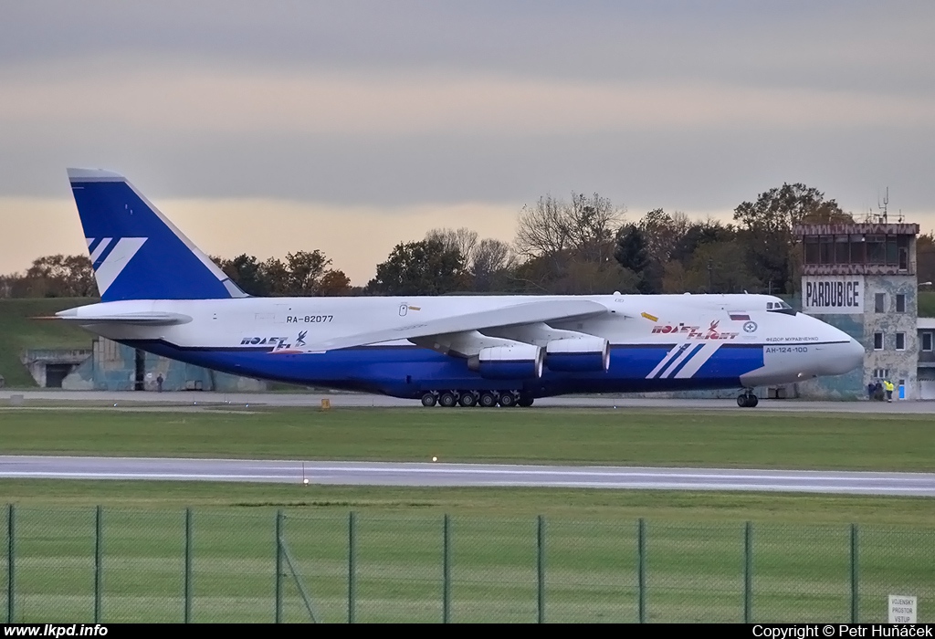 Polet Airlines – Antonov AN-124-100 RA-82077