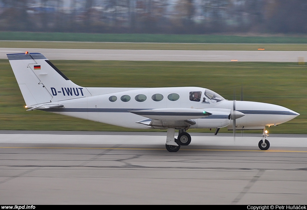 Finow Air Service – Cessna 421B D-IWUT