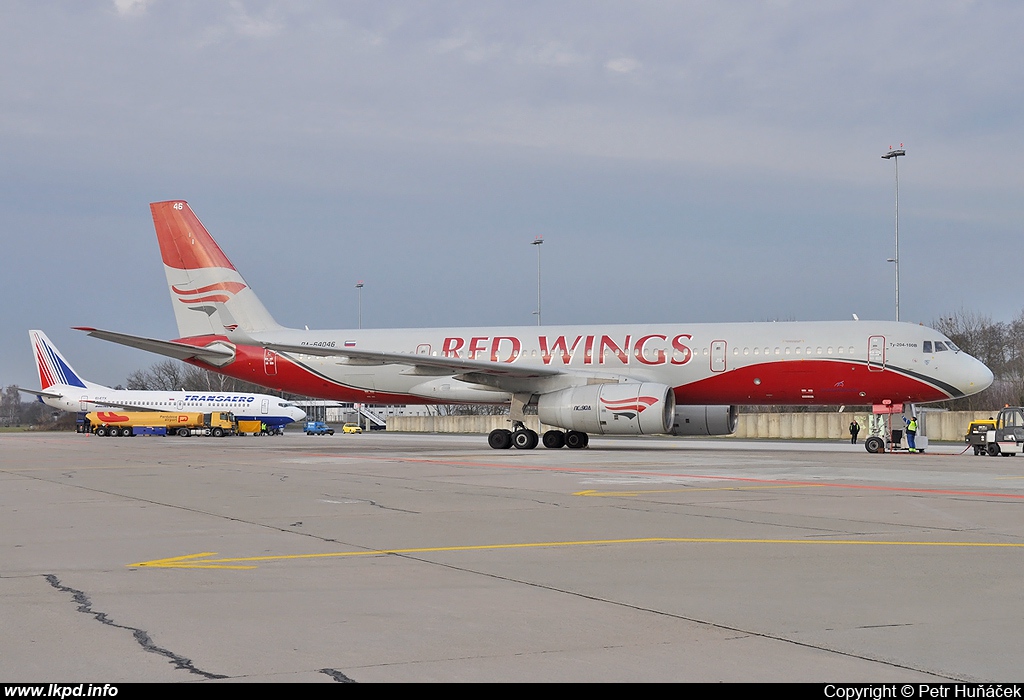 Red Wings – Tupolev TU-204-100V RA-64046