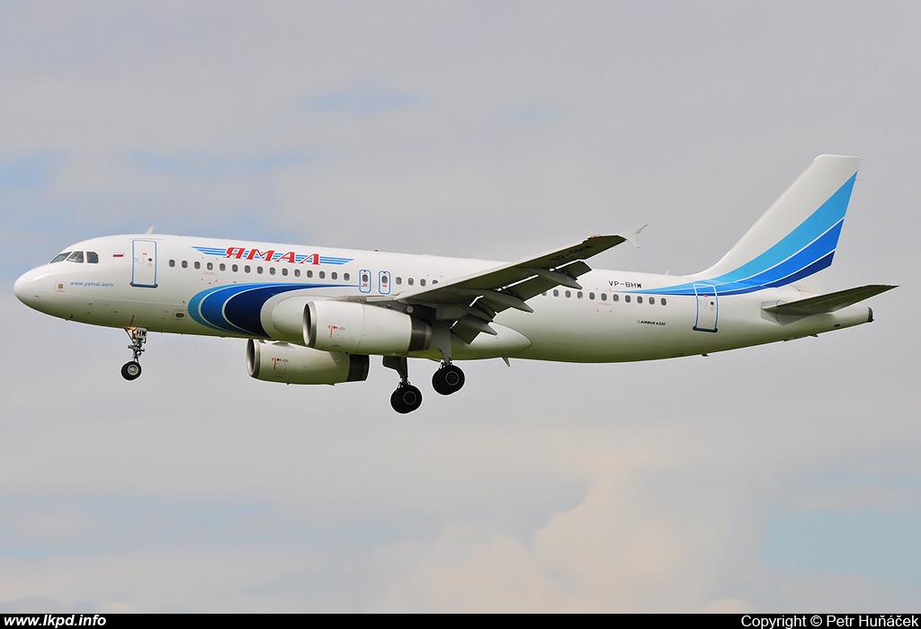 Yamal – Airbus A320-232 VP-BHW