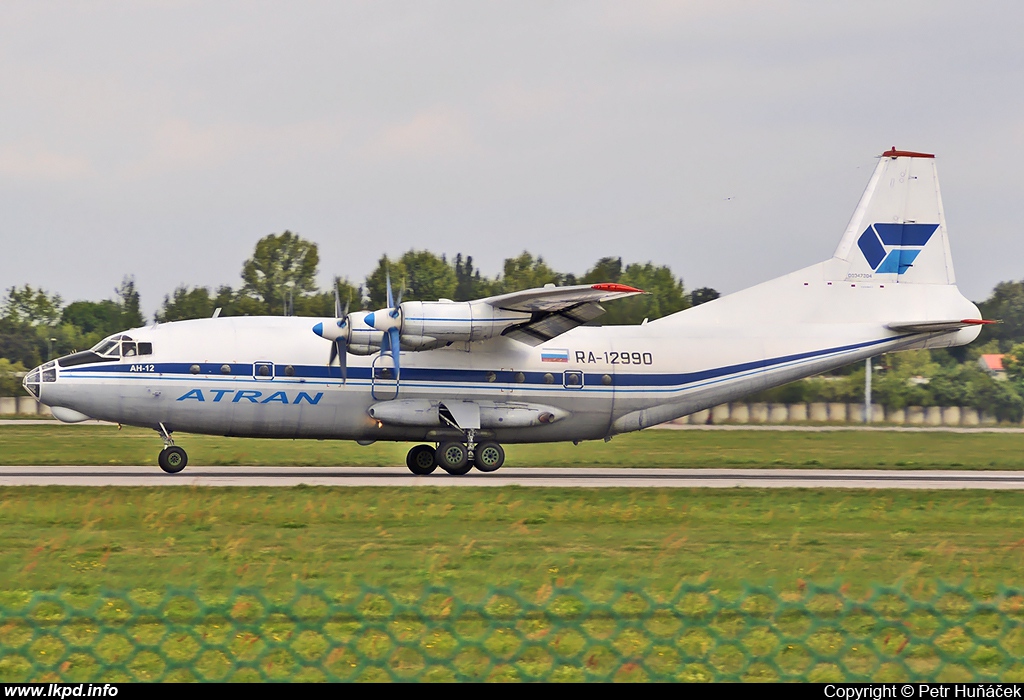 Atran – Antonov AN-12B RA-12990