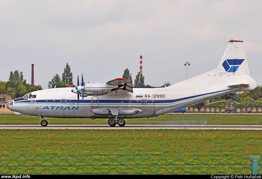 Atran – Antonov AN-12B RA-12990