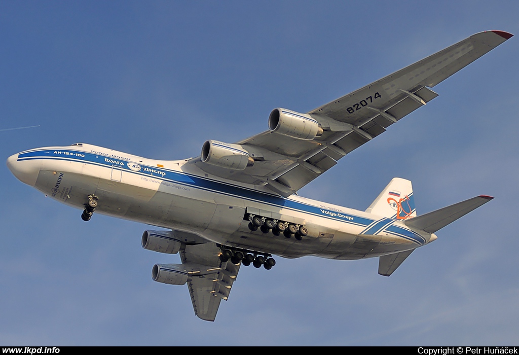 Volga-Dnepr Airlines – Antonov AN-124-100 RA-82074