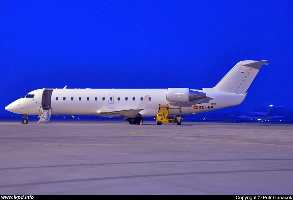 Air Nostrum (Iberia Regional) – Canadair CL-600-2B19 Regional Jet CRJ-200ER EC-HHI