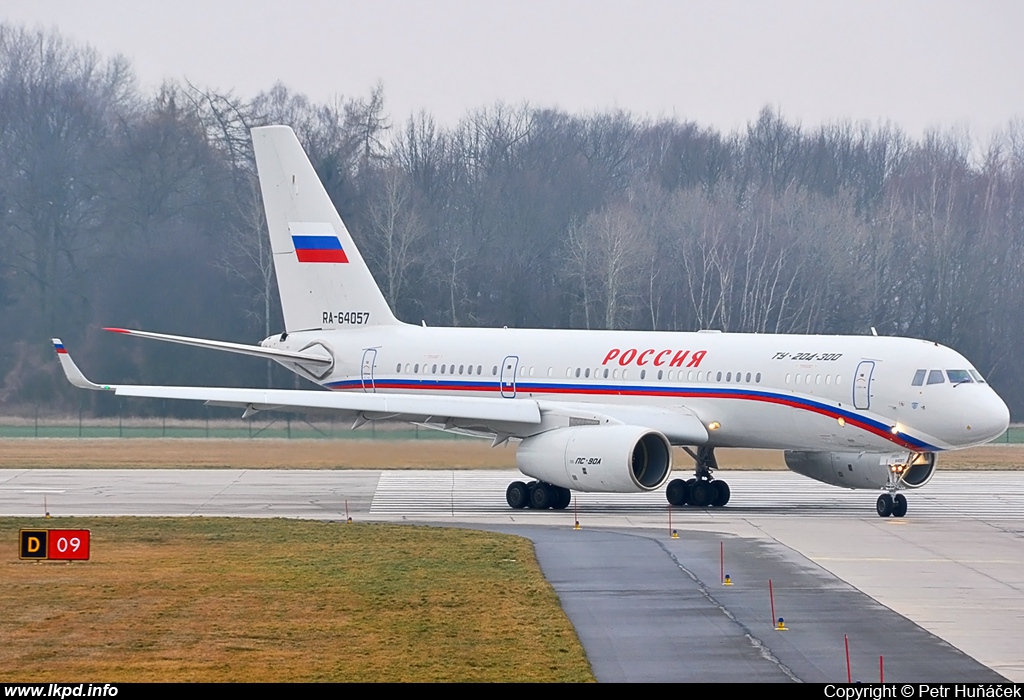 Rossia – Tupolev TU-204-300 RA-64057