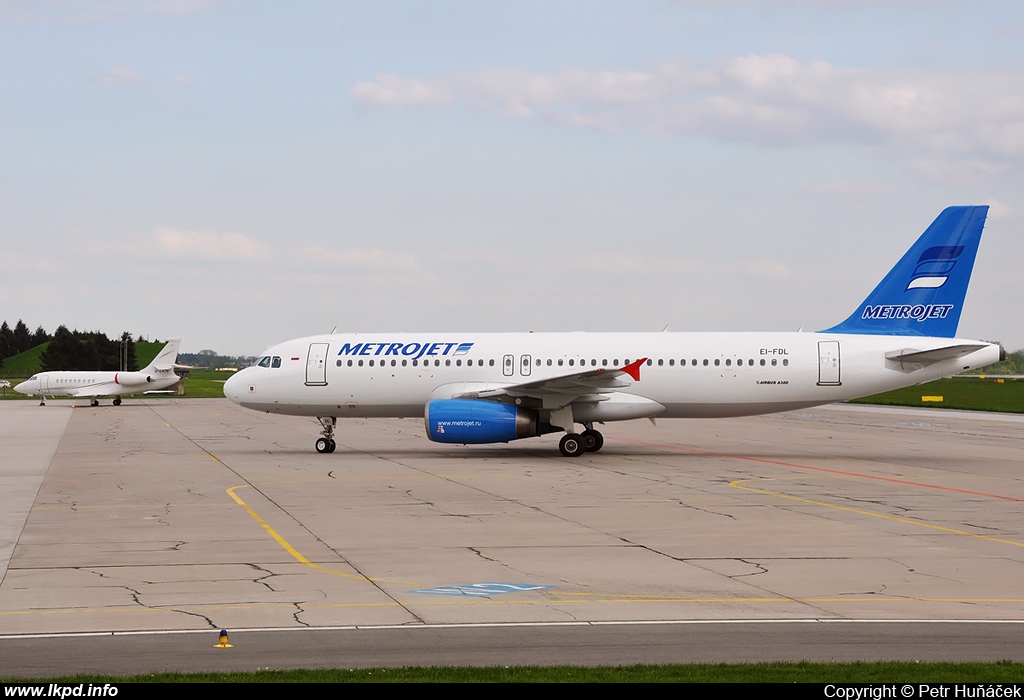 Metrojet – Airbus A320-232 EI-FDL