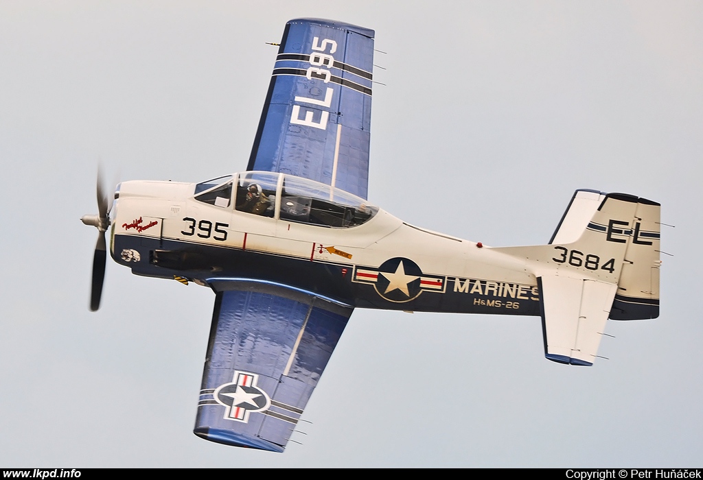 Private/Soukrom – North American T-28A N2800G