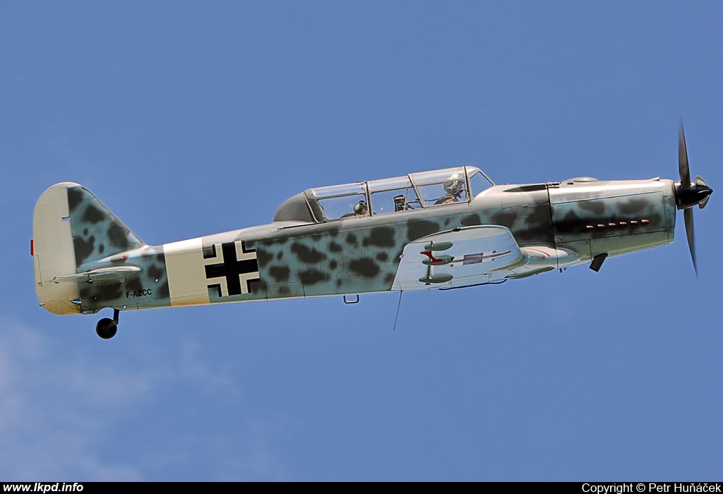 Private/Soukrom – Pilatus P-2-05 F-AZCC