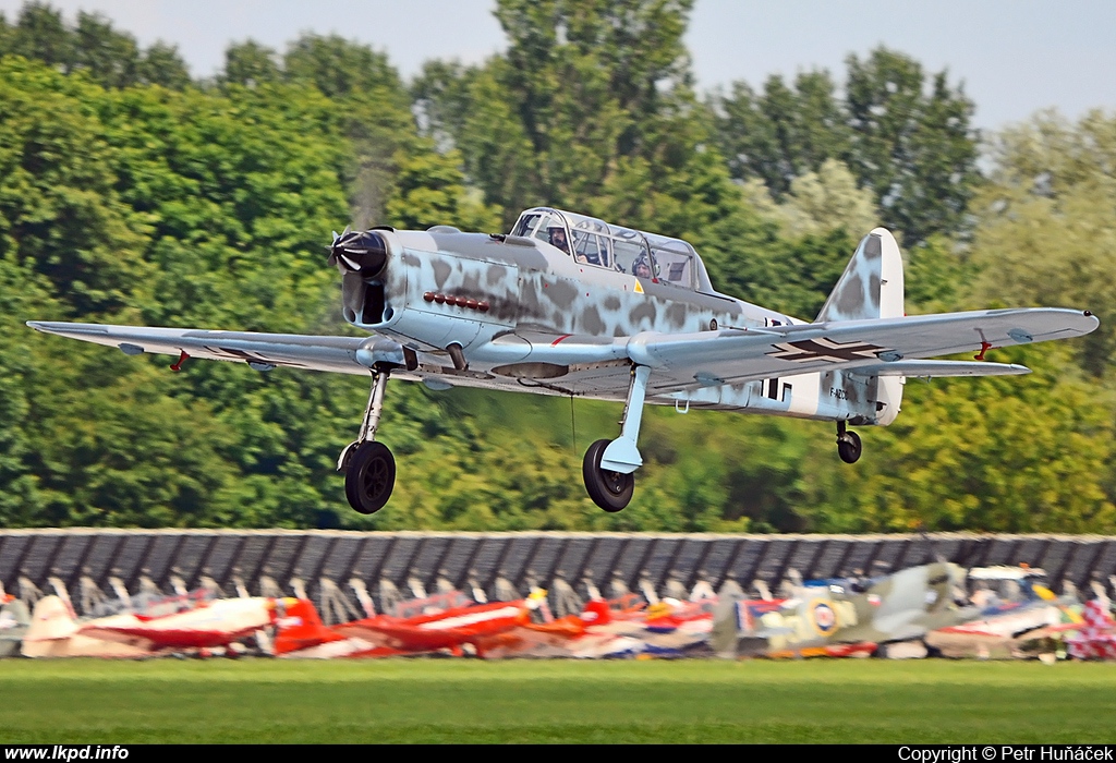 Private/Soukrom – Pilatus P-2-05 F-AZCC