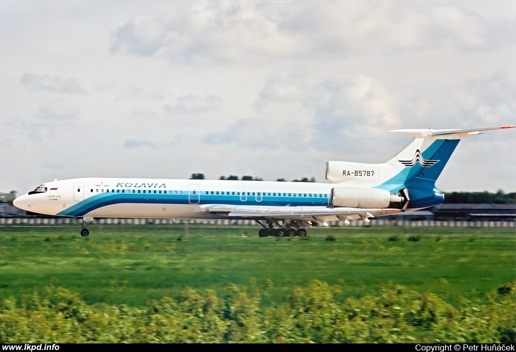 Kolavia – Tupolev TU-154M RA-85787
