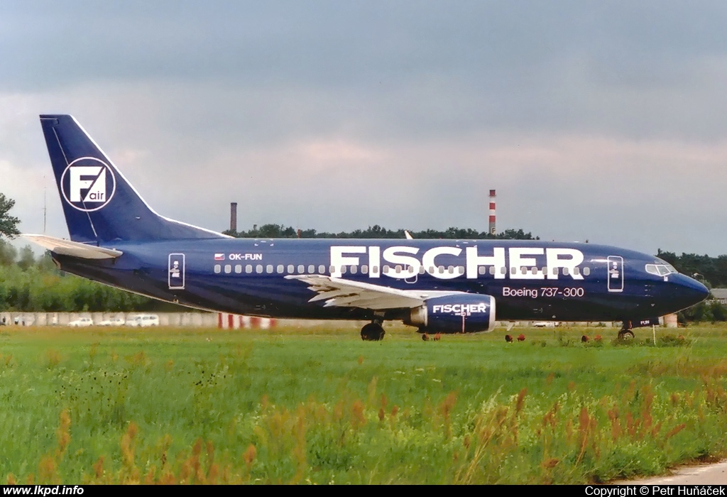 Fischer Air – Boeing B737-33A OK-FUN