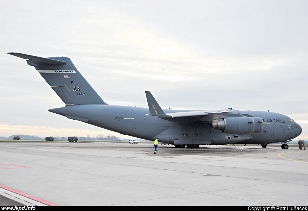 USAF – McDonnell Douglas C-17A Globemaster 00-0174