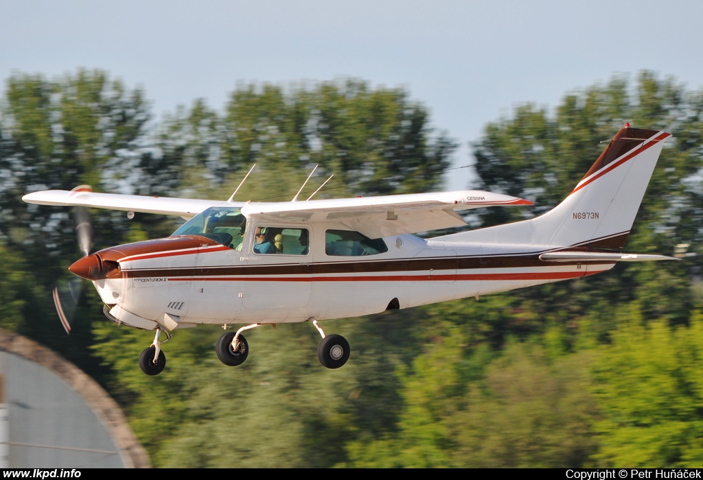 Private/Soukrom – Cessna T210N/II N6973N