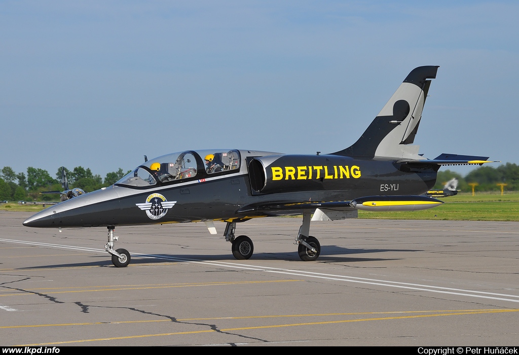 Breitling Jet Team – Aero L-39C ES-YLI