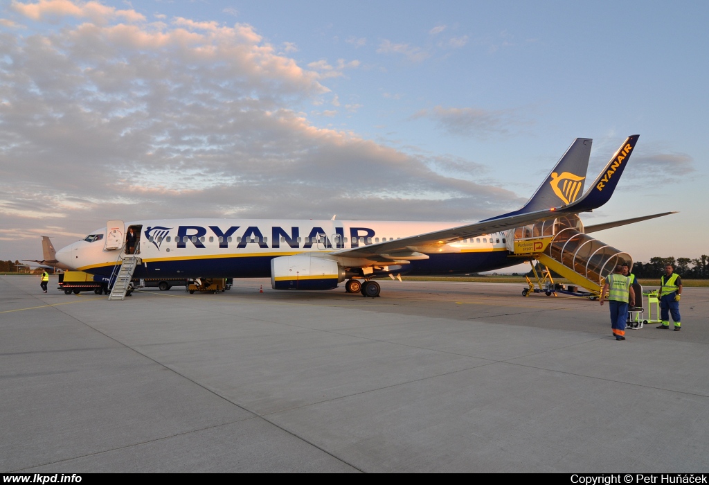 Ryanair – Boeing B737-8AS EI-FTH