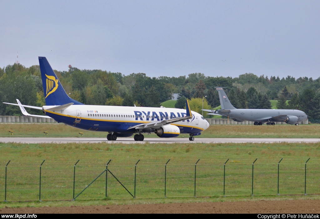 Ryanair – Boeing B737-8AS EI-DCF
