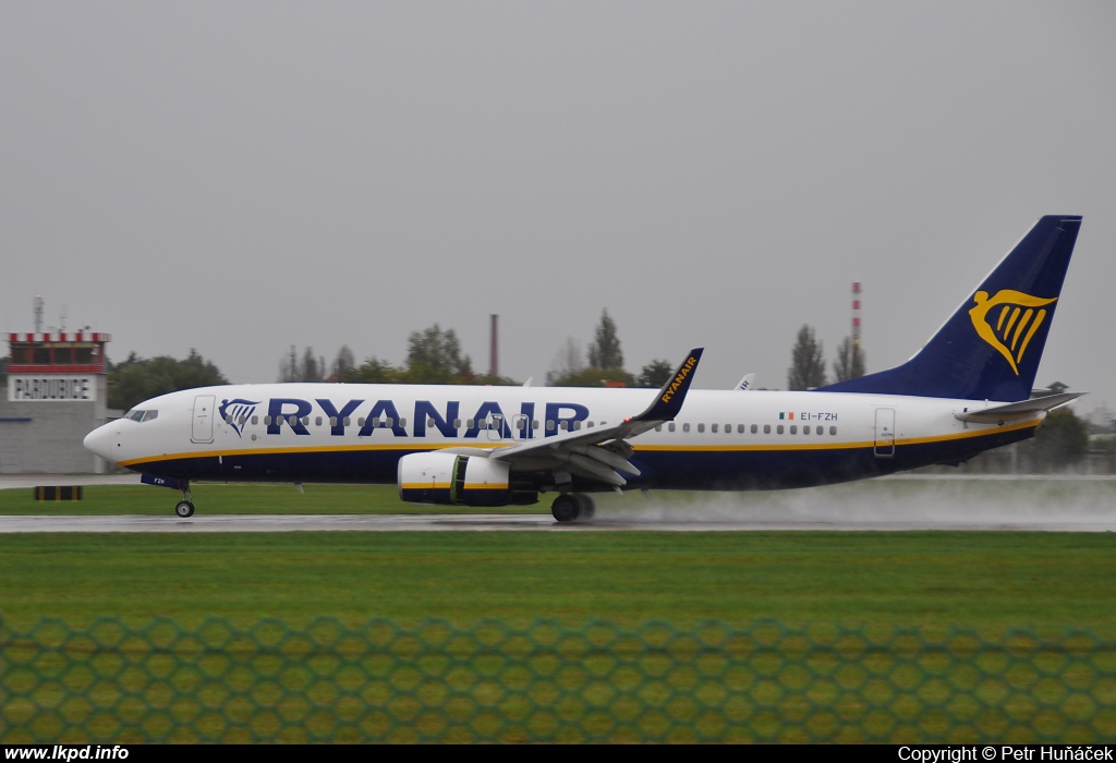 Ryanair – Boeing B737-8AS EI-FZH