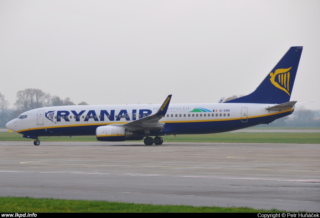 Ryanair – Boeing B737-8AS EI-EMO