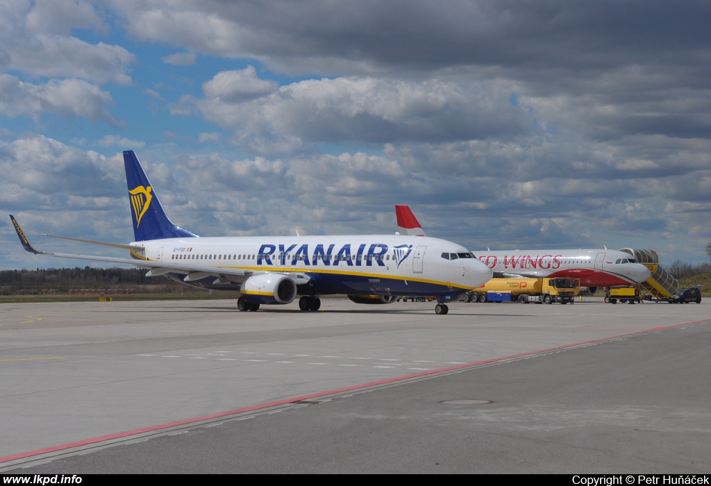 Ryanair – Boeing B737-8AS EI-FOO