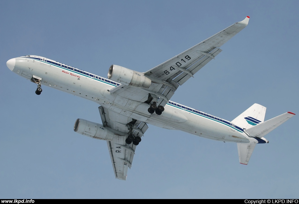 Kras Air – Tupolev TU-204-100 RA-64019