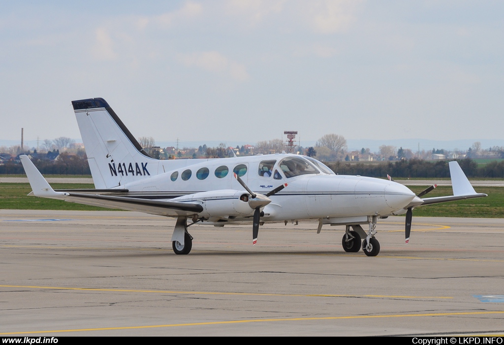 Private/Soukrom – Cessna 414A N414AK