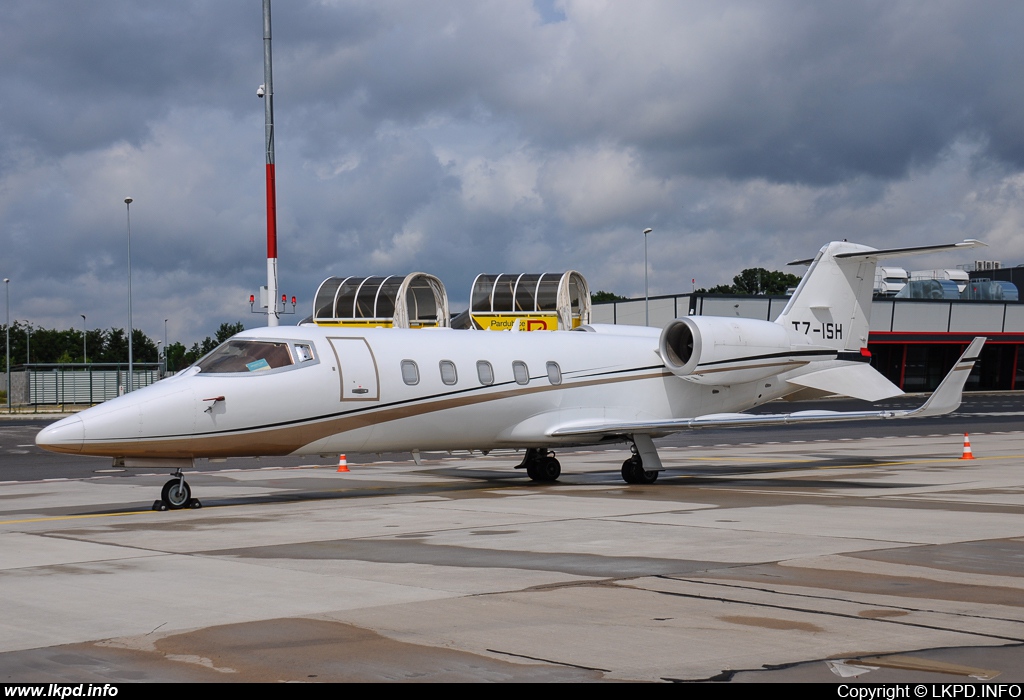 Private/Soukrom – Gates Learjet 60XR T7-ISH
