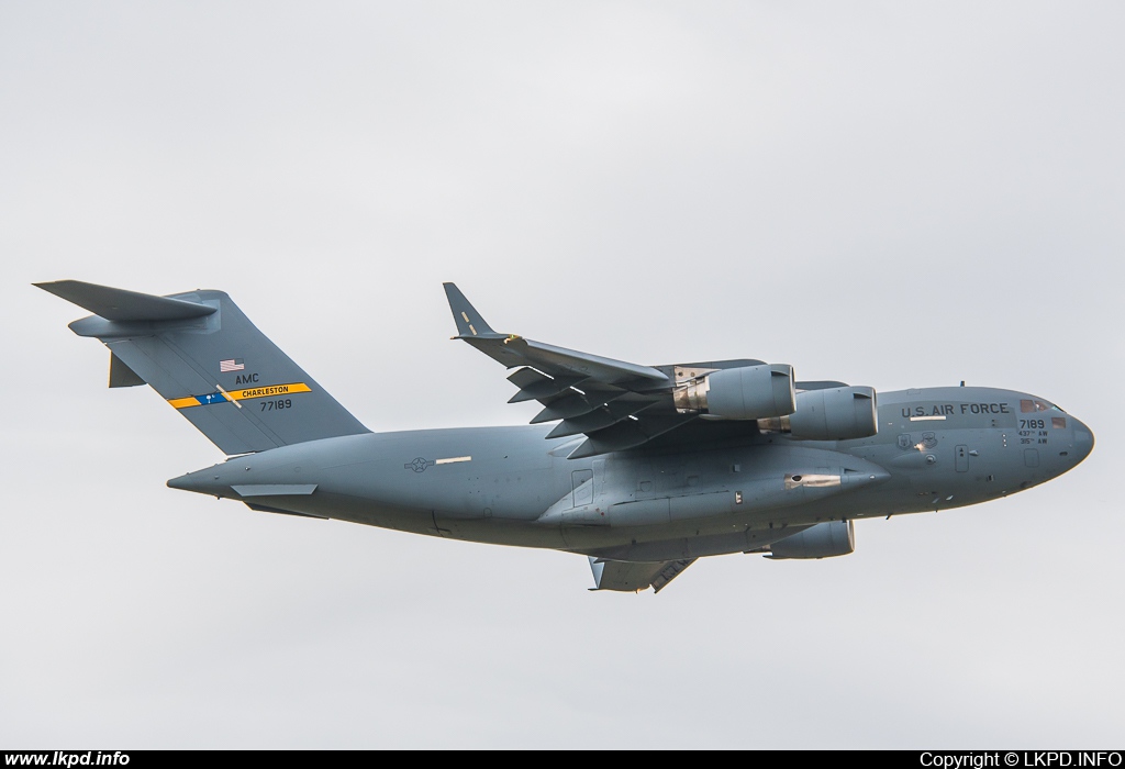 USAF – McDonnell Douglas C-17A Globemaster 07-7189
