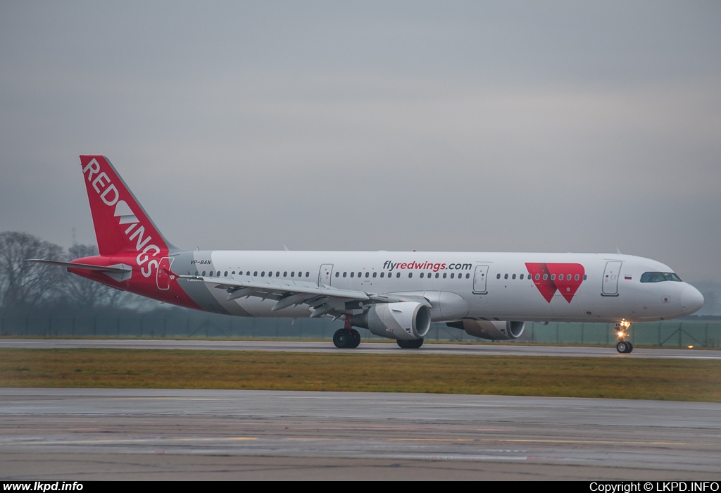 Red Wings – Airbus A321-211 VP-BAN