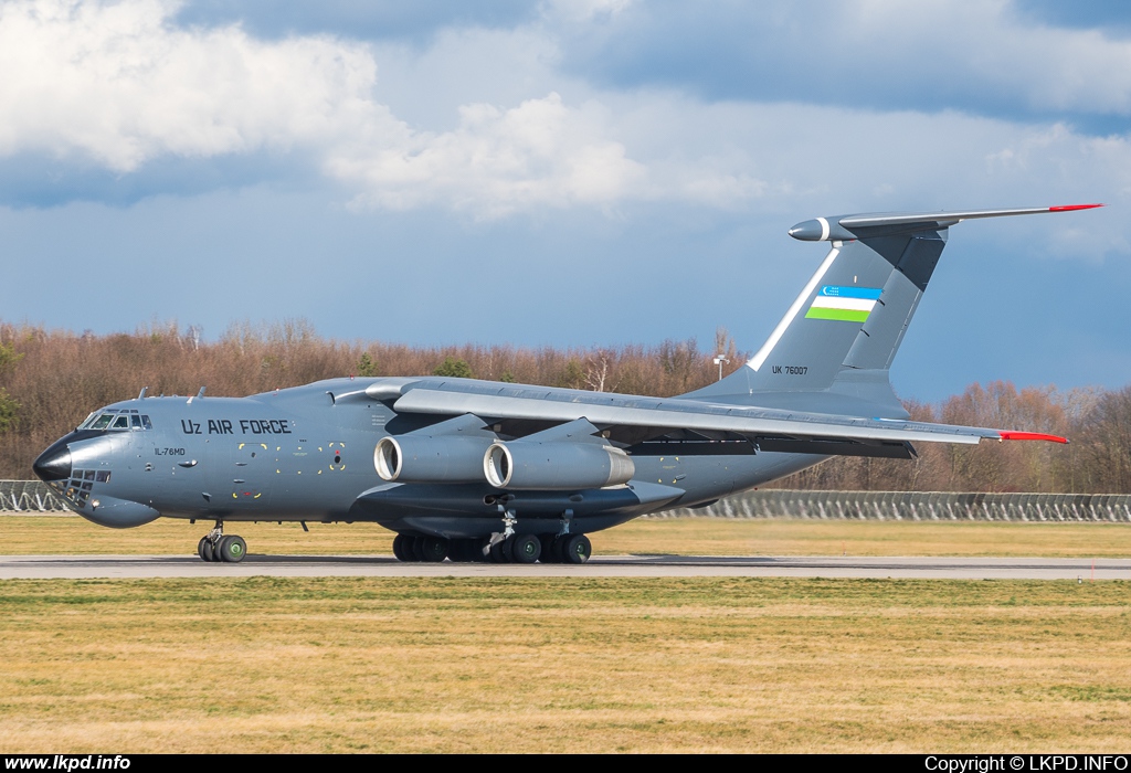 Uzbekistan Air Force – Iljuin IL-76MD UK-76007