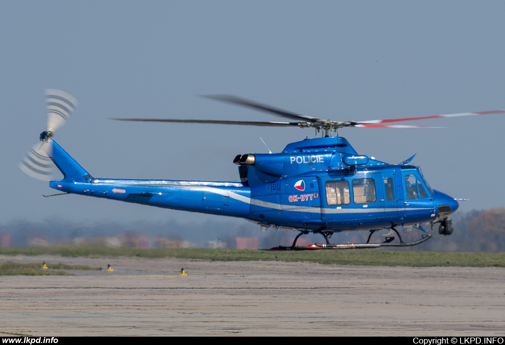 POLICIE R – Bell 412EPI OK-BYT