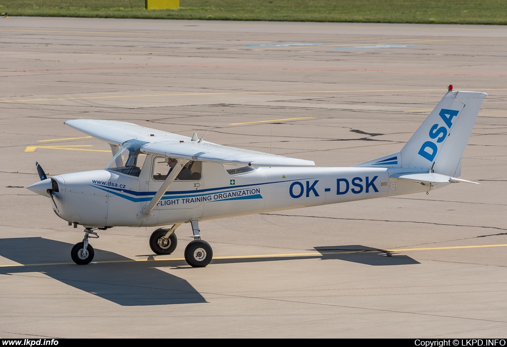 Delta System Air – Cessna 150 OK-DSK