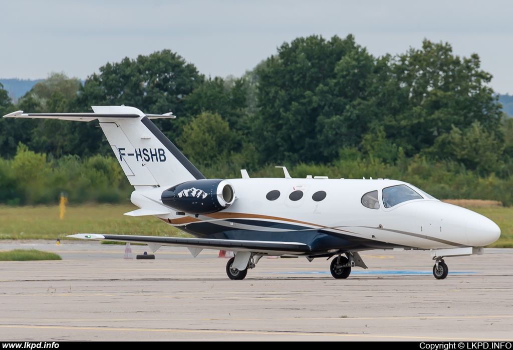 Private/Soukrom – Cessna C510 Mustang F-HSHB