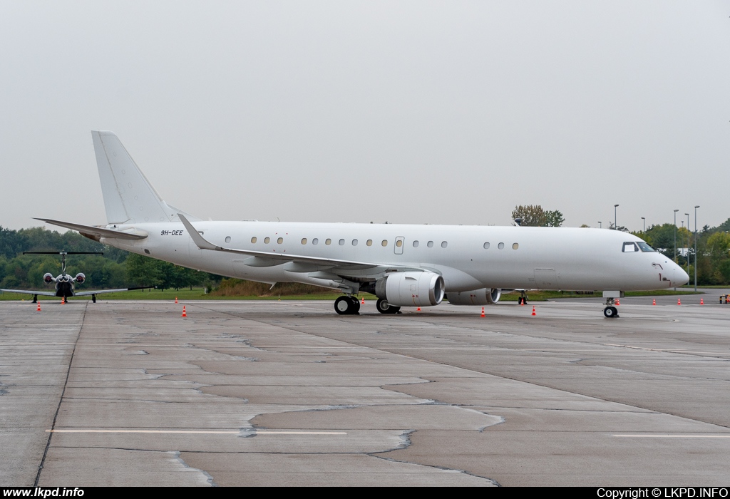AIR X CHARTER – Embraer ERJ-190-100ECJ 9H-DEE