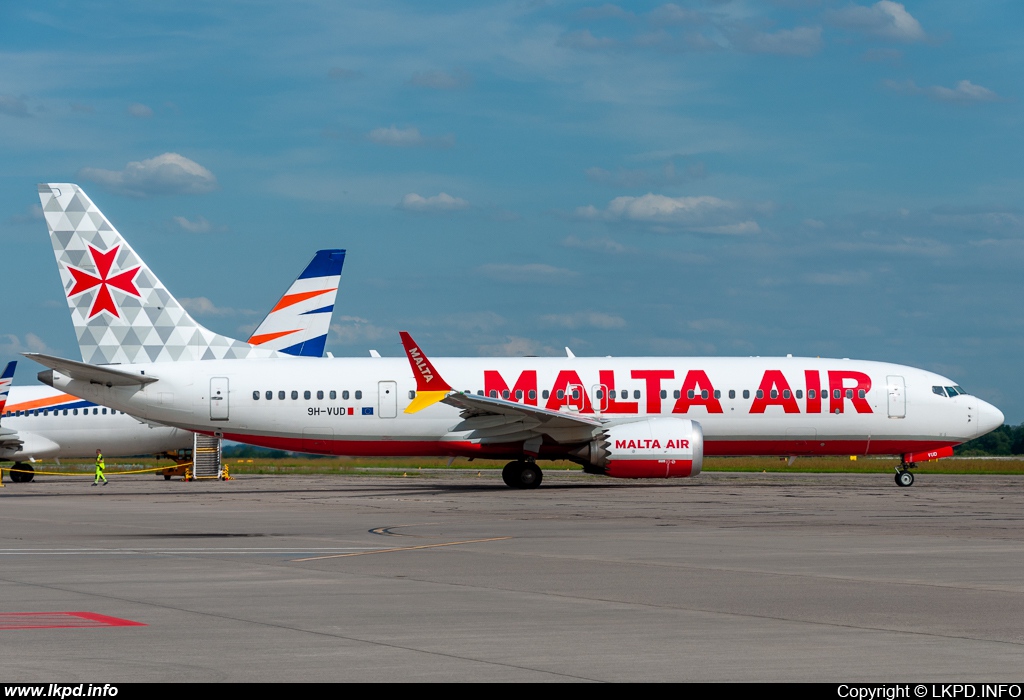 Malta Air – Boeing B737-8 MAX 9H-VUD