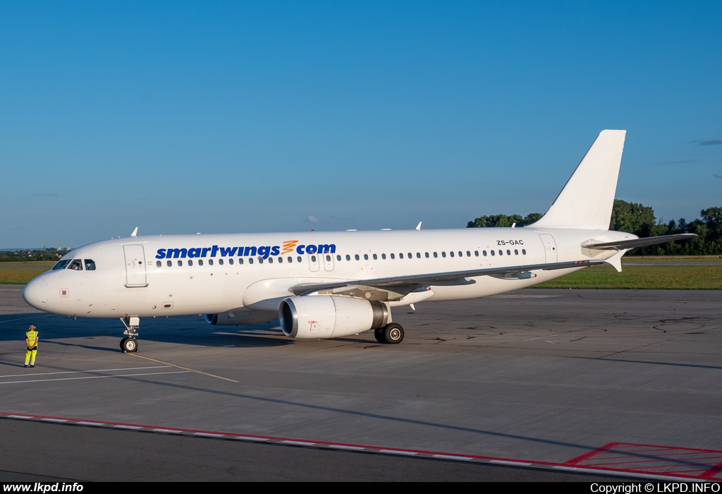 Smart Wings – Airbus A320-232 ZS-GAC