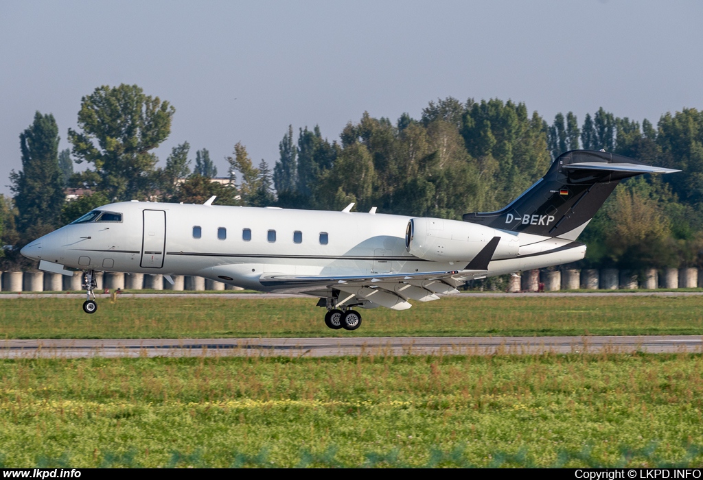 Windrose Air – Bombardier BD-100-1A10 Challenger 300 D-BEKP