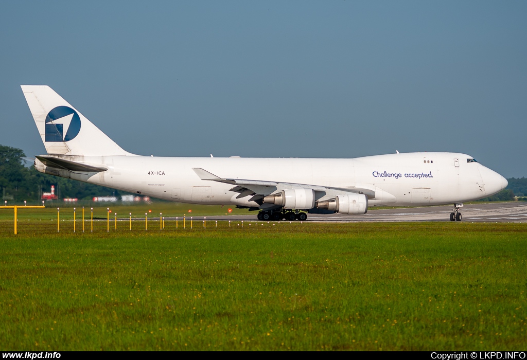 Challenge Airlines IL – Boeing B747-4EVF(ER)  4X-ICA