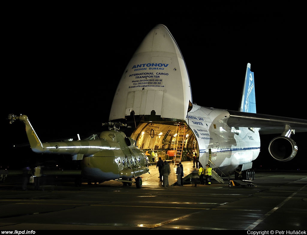 Antonov Design Bureau – Antonov AN-124-100 UR-82072
