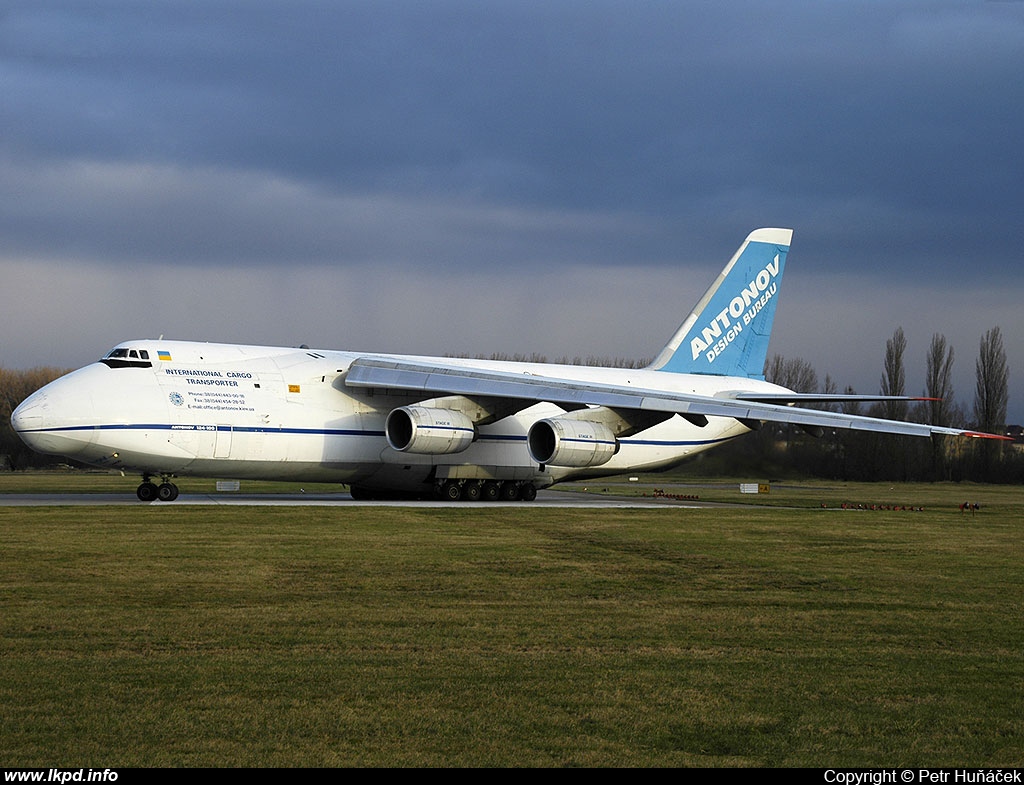 Antonov Design Bureau – Antonov AN-124-100 UR-82072