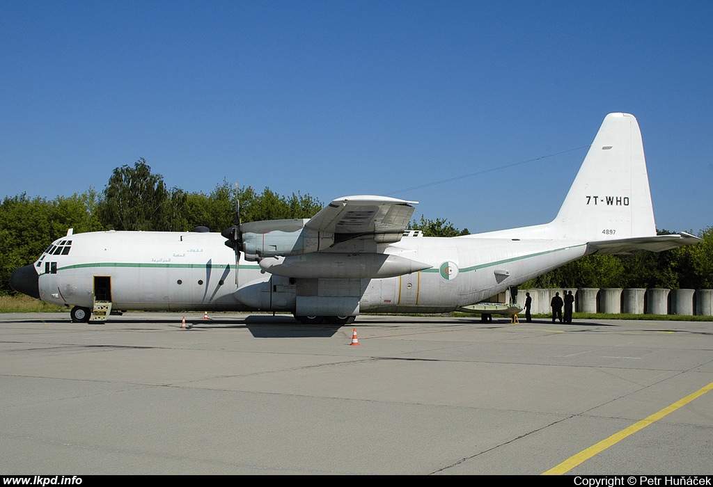 Algeria Air Force – Lockheed C-130H-30 Hercules 7T-WHO